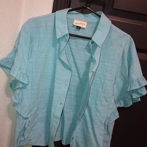 universal thread ruffle sleeve button down